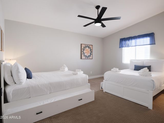 5612 E GRANDVIEW Road, Scottsdale, AZ 85254