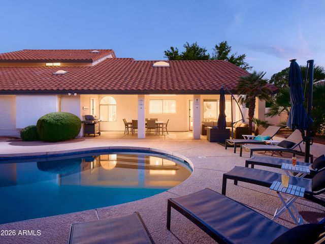 5612 E GRANDVIEW Road, Scottsdale, AZ 85254