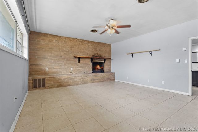 902 P. Street SW, Ardmore, OK 73401
