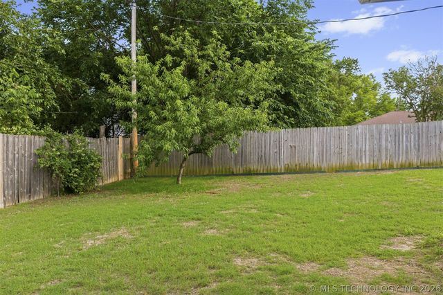902 P. Street SW, Ardmore, OK 73401