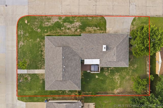 902 P. Street SW, Ardmore, OK 73401