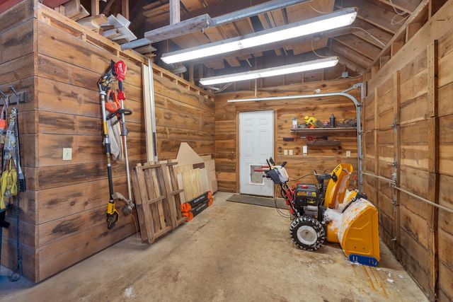 815 Dodge Hill Road, Francestown, NH 03043