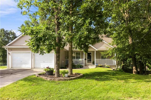 16915 E 41st Terrace S, Independence, MO 64055