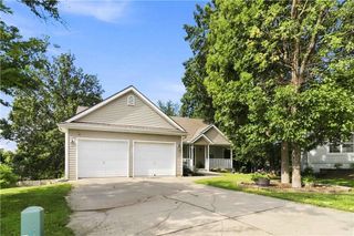 16915 E 41st Terrace S, Independence, MO 64055