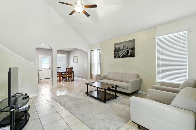 1627 Northwood Springs Drive, Crosby, TX 77532