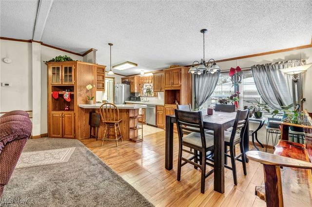 27202 Cook Road 95, Olmsted Twp, OH 44138