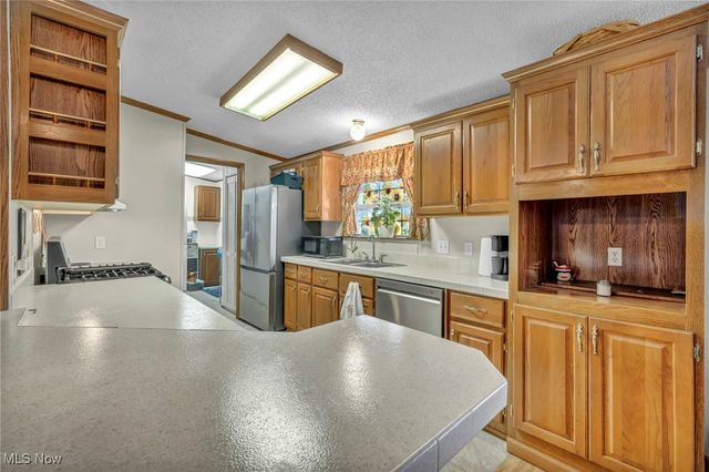 27202 Cook Road 95, Olmsted Twp, OH 44138