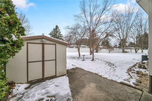 27202 Cook Road 95, Olmsted Twp, OH 44138