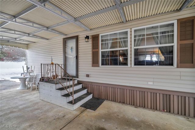 27202 Cook Road 95, Olmsted Twp, OH 44138