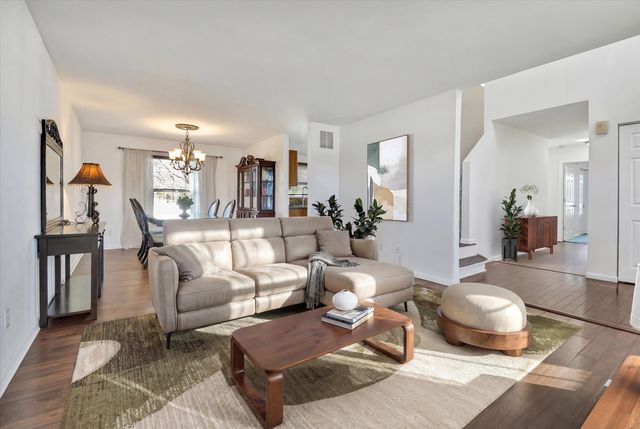 1814 Dalemont Way, Dyer, IN 46311