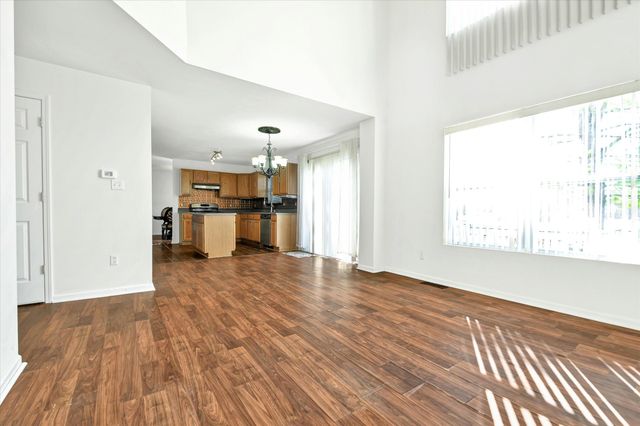 1814 Dalemont Way, Dyer, IN 46311