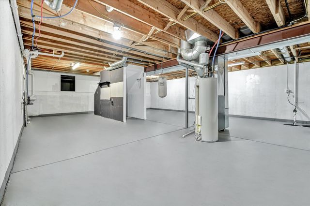 1814 Dalemont Way, Dyer, IN 46311