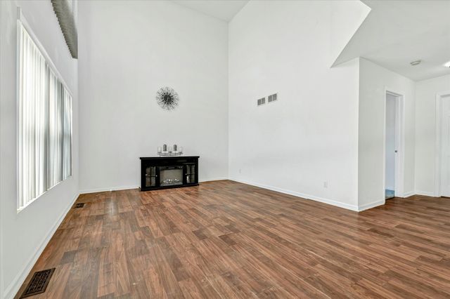 1814 Dalemont Way, Dyer, IN 46311