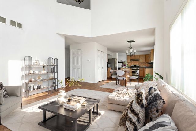 1814 Dalemont Way, Dyer, IN 46311