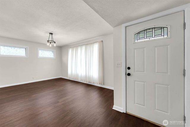 807 N 8th Avenue, Kelso, WA 98626