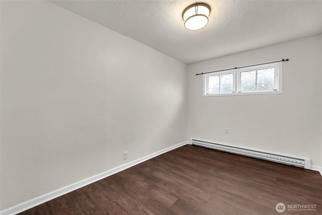 807 N 8th Avenue, Kelso, WA 98626