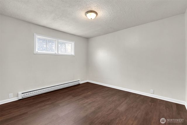 807 N 8th Avenue, Kelso, WA 98626