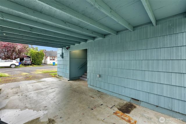 807 N 8th Avenue, Kelso, WA 98626
