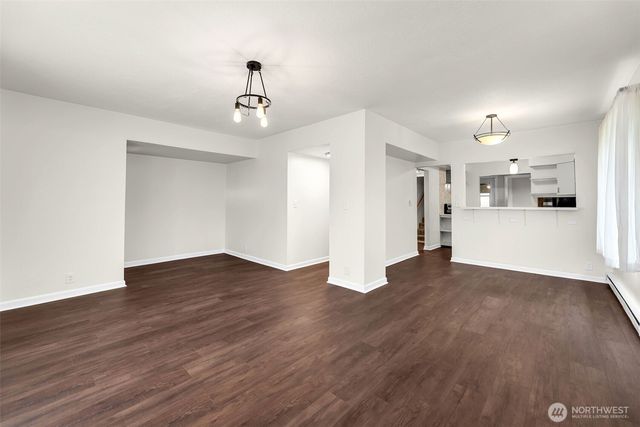 807 N 8th Avenue, Kelso, WA 98626