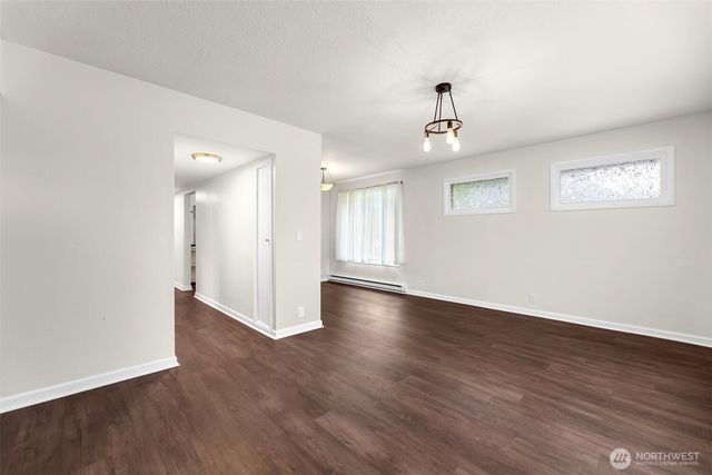 807 N 8th Avenue, Kelso, WA 98626