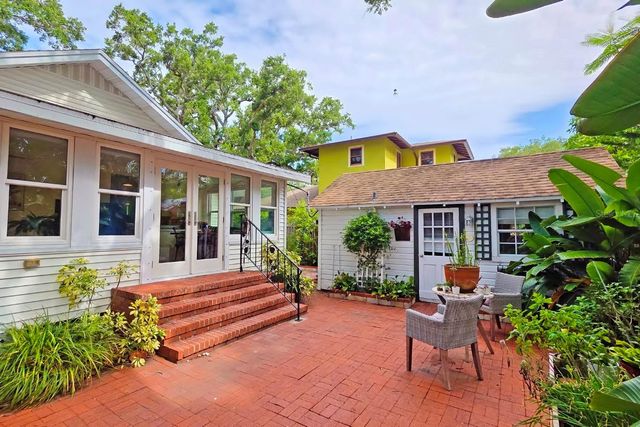2310 HICKORY AVENUE, Sarasota, FL 34234