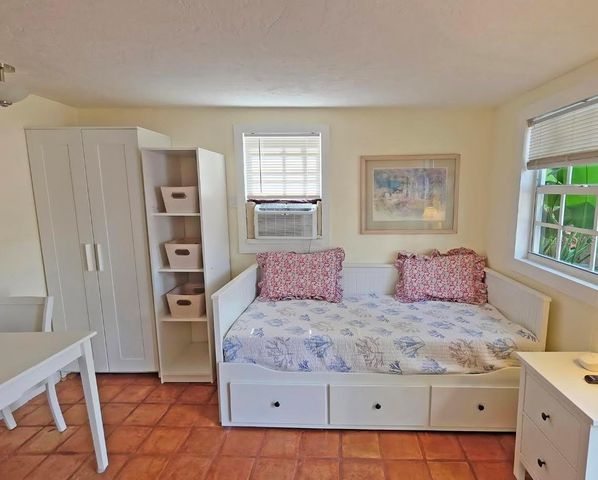2310 HICKORY AVENUE, Sarasota, FL 34234