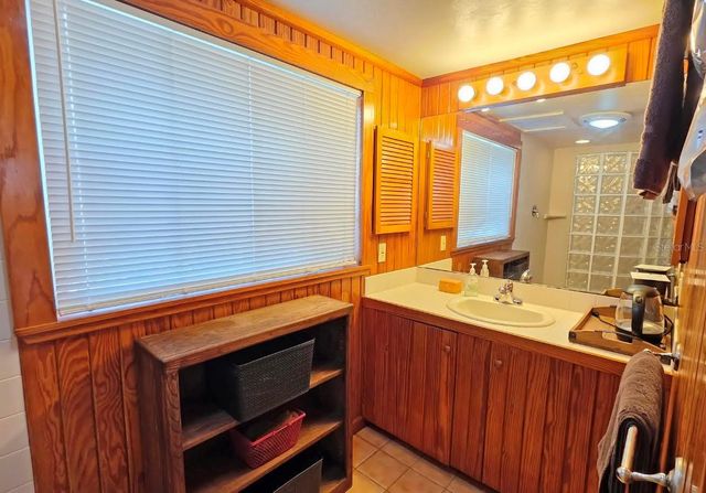 2310 HICKORY AVENUE, Sarasota, FL 34234