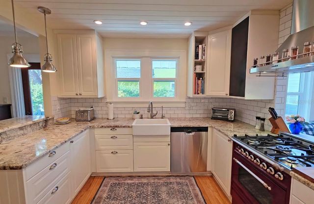 2310 HICKORY AVENUE, Sarasota, FL 34234