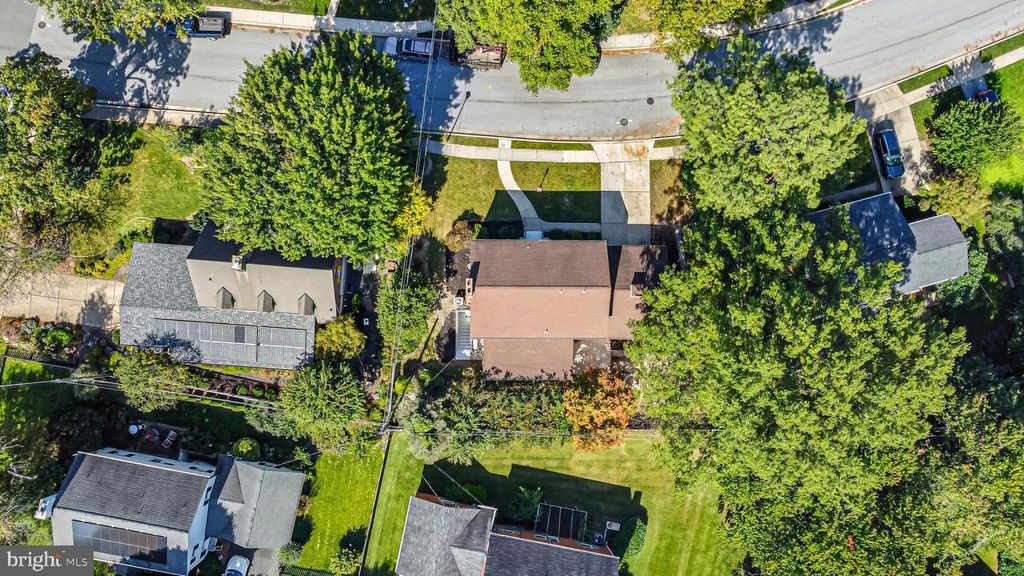 803 STONELEIGH RD, Baltimore, MD 21212