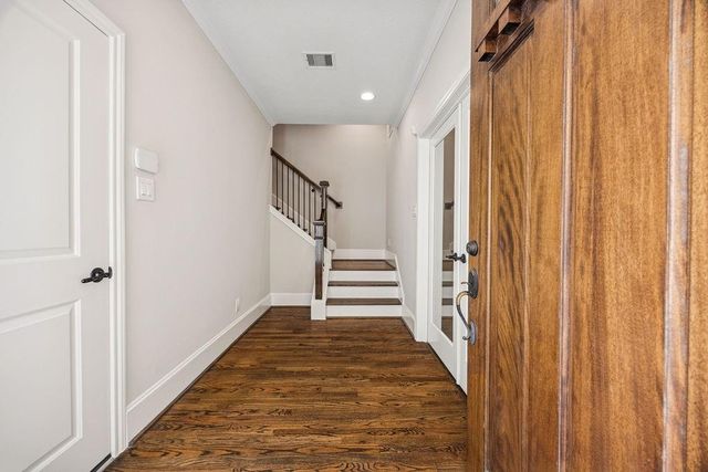 2415 Beall Street, Houston, TX 77008