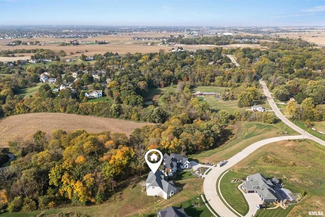 19468 250TH Avenue, Bettendorf, IA 52722