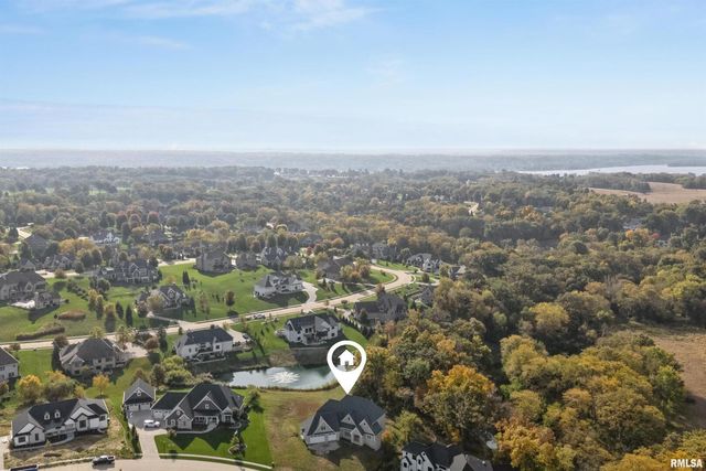 19468 250TH Avenue, Bettendorf, IA 52722