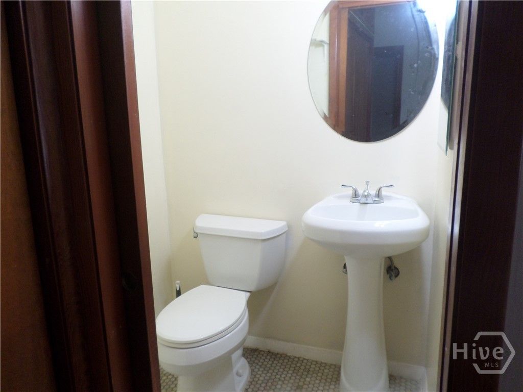 Image 19 of property listing at 8705 Ferguson Avenue, Savannah, GA 31406