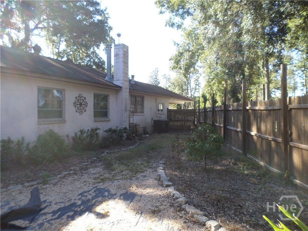 Image 2 of property listing at 8705 Ferguson Avenue, Savannah, GA 31406