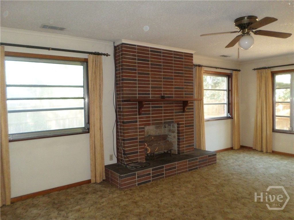 Image 5 of property listing at 8705 Ferguson Avenue, Savannah, GA 31406