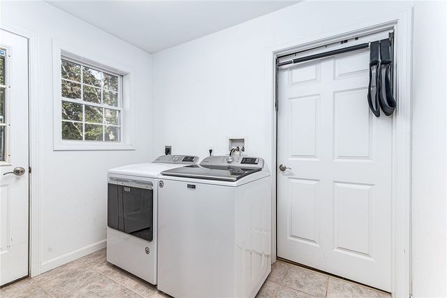 30 Clifford Drive, Westerly, RI 02891