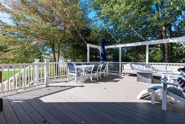 30 Clifford Drive, Westerly, RI 02891