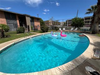 3304 Red River ST 204, Austin, TX 78705