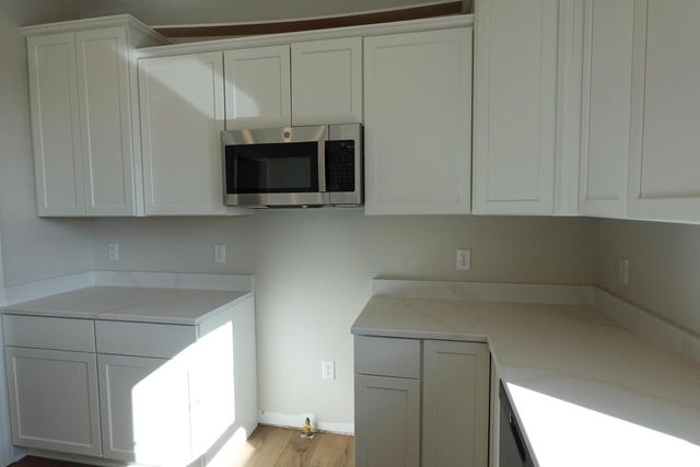 1795 Arbor Vista PLACE, West Bend, WI 53095