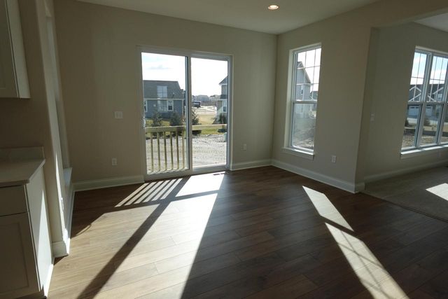 1795 Arbor Vista PLACE, West Bend, WI 53095