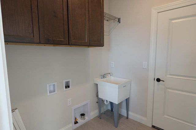 1795 Arbor Vista PLACE, West Bend, WI 53095