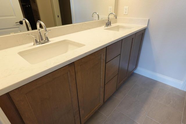 1795 Arbor Vista PLACE, West Bend, WI 53095