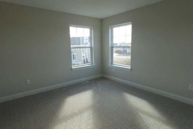 1795 Arbor Vista PLACE, West Bend, WI 53095