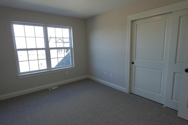 1795 Arbor Vista PLACE, West Bend, WI 53095