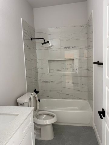 1832 Noble Court, Grand Prairie, TX 75052