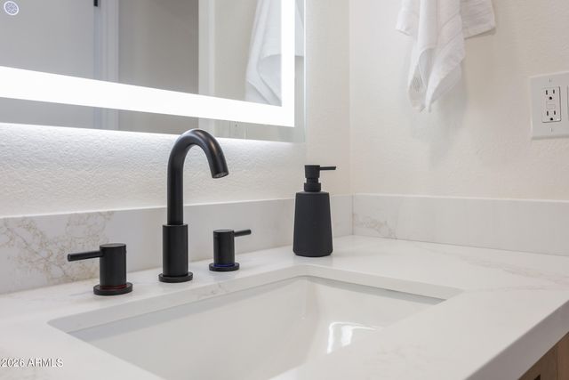 940 E CARIBOU Road, Munds Park, AZ 86017