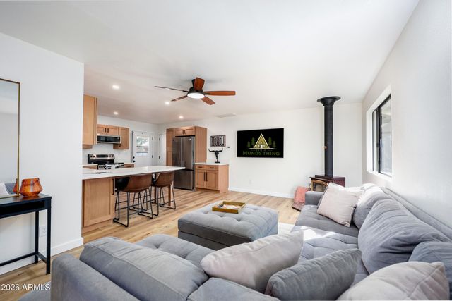 940 E CARIBOU Road, Munds Park, AZ 86017