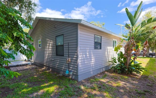 207 12TH AVENUE S, Safety Harbor, FL 34695