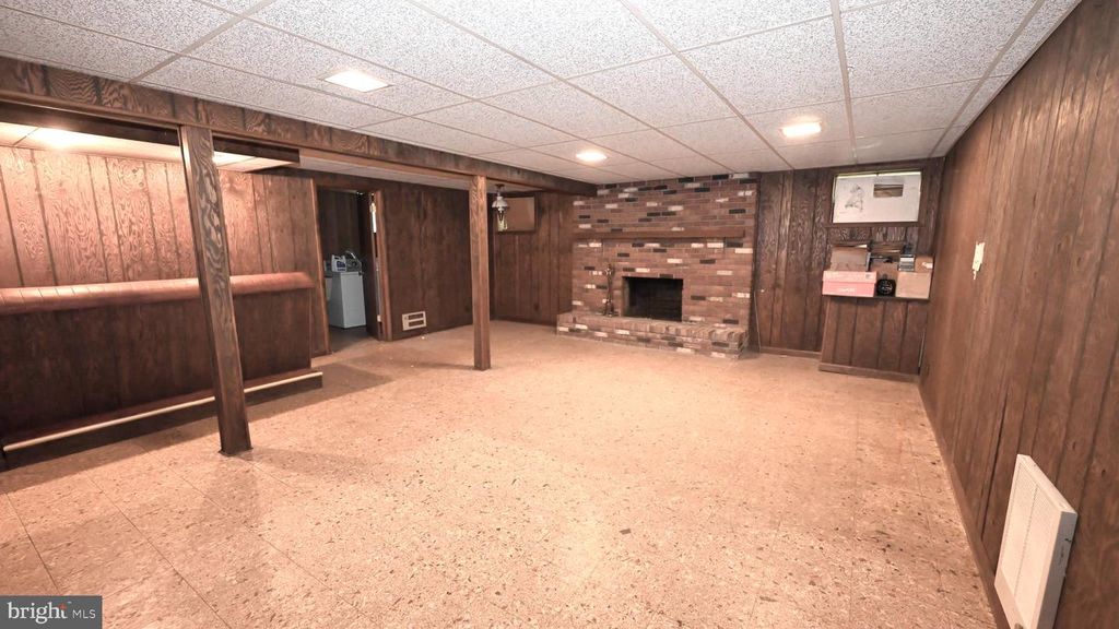 Image 11 of property listing at 14116 DUCKETT RD, Brandywine, MD 20613