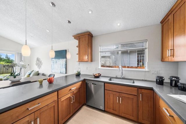 654 Imperial Drive, Pacifica, CA 94044